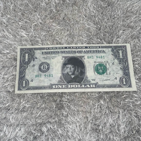 Beyonce Cowboy Carter  Bey Dollar Bill From The Tour! *MINT* - Picture 1 of 5